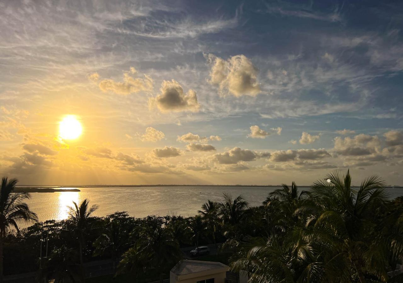 Seashore Apartment كانكون المظهر الخارجي الصورة